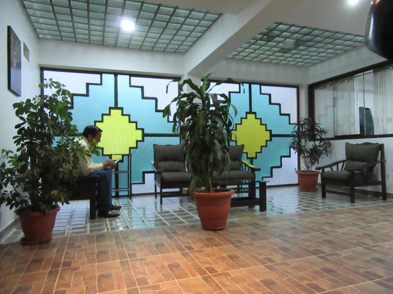 Hotel Quilla House 2 Urubamba Exterior photo